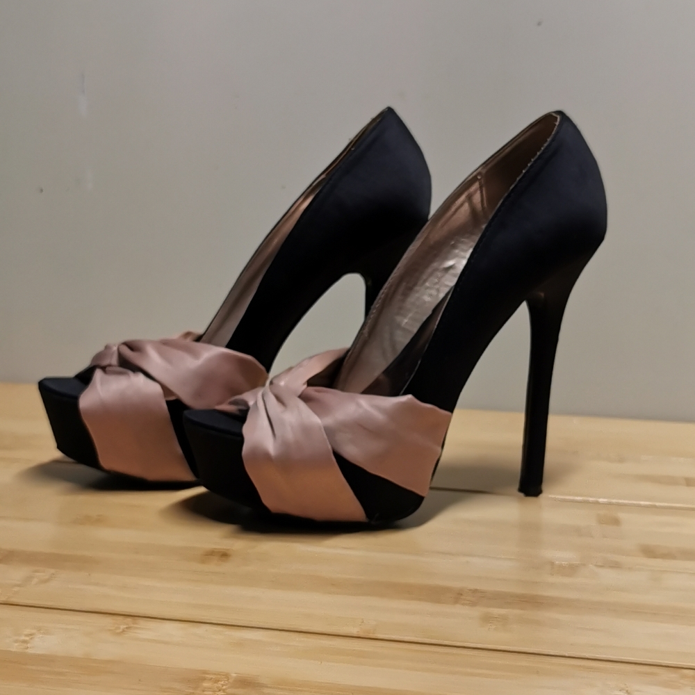 Qupid Miriam platform heel
